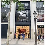 Champs-Elysées